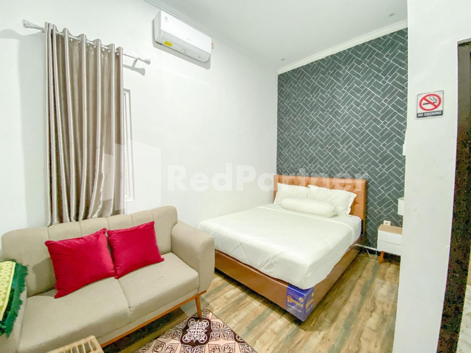 House N Coffee 55 Temanggung Redpartner Hotel Eksteriør billede