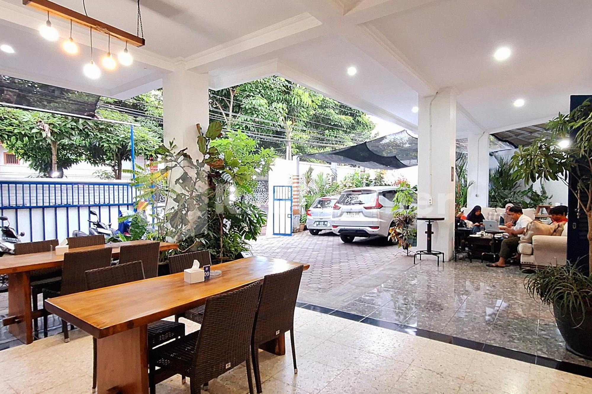 House N Coffee 55 Temanggung Redpartner Hotel Eksteriør billede
